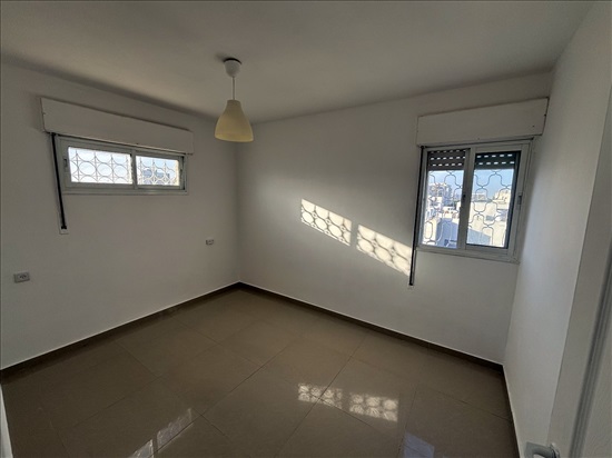 תמונה 3 ,דירה 5 חדרים למכירה בקרית אונו, הדרור, קראון