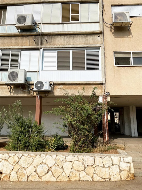 תמונה 9 ,דירה 3 חדרים למכירה בחדרה, הרב עוזיאל 17א,  שיכון רמב"מ