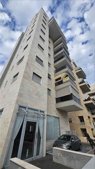 תמונה 1 ,דירה 5 חדרים למכירה בנתניה, דרך רזיאל, מרכז