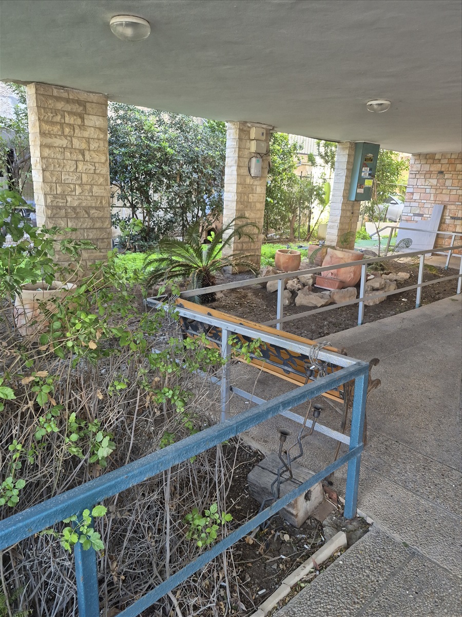 תמונה 1, דירה 4 חדרים למכירה בקרית מוצקין,  לשדרות וייצמן, מוצקין הותיקה