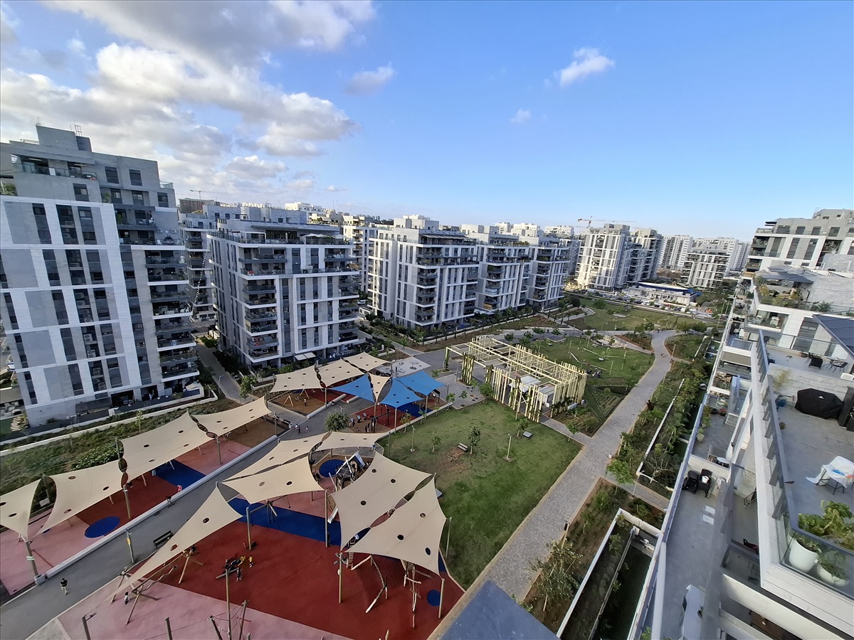 תמונה 1, מיני פנטהאוז 5 חדרים למכירה באור יהודה, כנען, בית בפארק