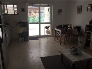 דירת גן למכירה 2 חדרים בירושלים מעבר מזיא 3 