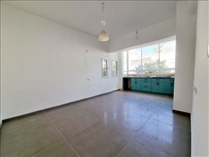 דירה למכירה 3 חדרים בחיפה תל חי 