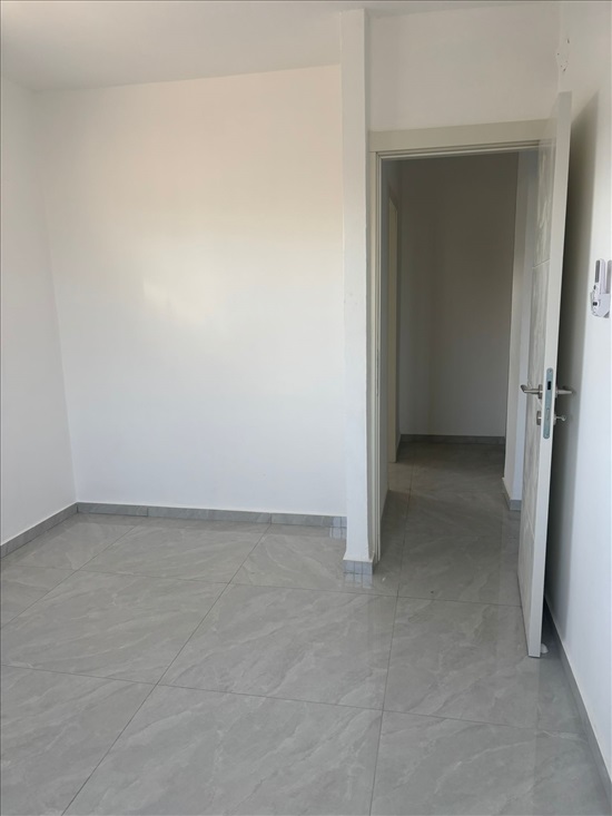תמונה 3 ,דירת גן 4.5 חדרים למכירה בירושלים, שמואל תמיר, פסגת זאב