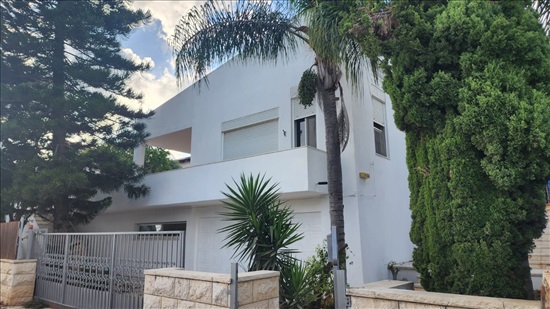 תמונה 2 ,וילה 9 חדרים למכירה בזכרון יעקב, השומר, חוות הברון