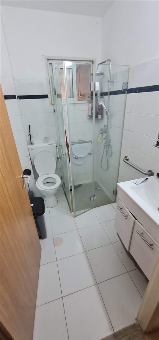 תמונה 2 ,דירת גן 4 חדרים למכירה בירושלים, לואי ליפסקי, רמות א'