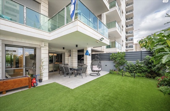תמונה 3 ,דירת גן 4 חדרים למכירה בחדרה, מלחמת ששת הימים, מרכז העיר