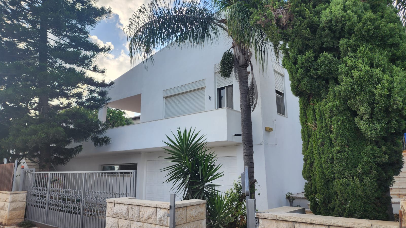 תמונה 2, וילה 9 חדרים למכירה בזכרון יעקב, השומר, חוות הברון