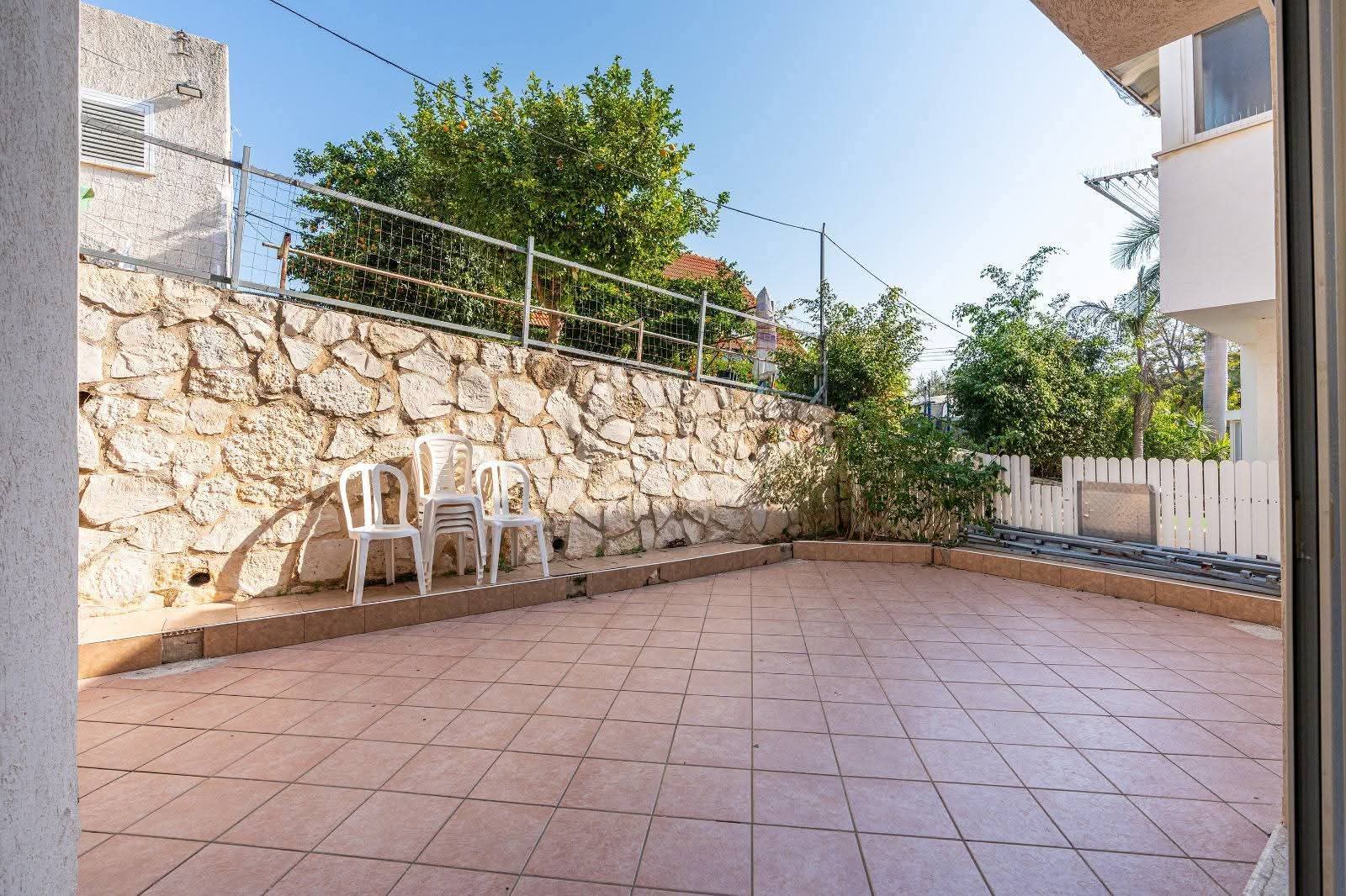 תמונה 4, קוטג 5.5 חדרים למכירה בחדרה, שלום שבזי, גבעת בילו