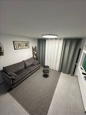 דירה למכירה 3.5 חדרים בנתניה אברהם אבן עזרא 