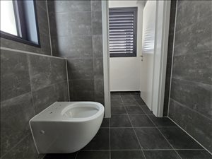 דירה למכירה 4 חדרים באור יהודה עמוס עגיב  