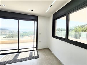 מיני פנטהאוז, 4.5 חדרים, צופית, מעלות תרשיחא  