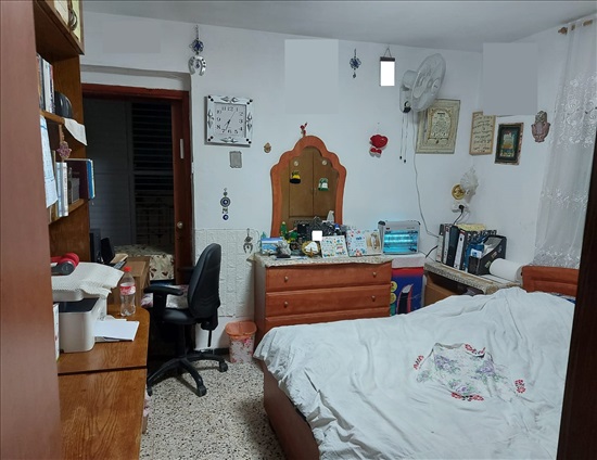 תמונה 2 ,דירה 4 חדרים למכירה ברמלה, הרב מימון, אין