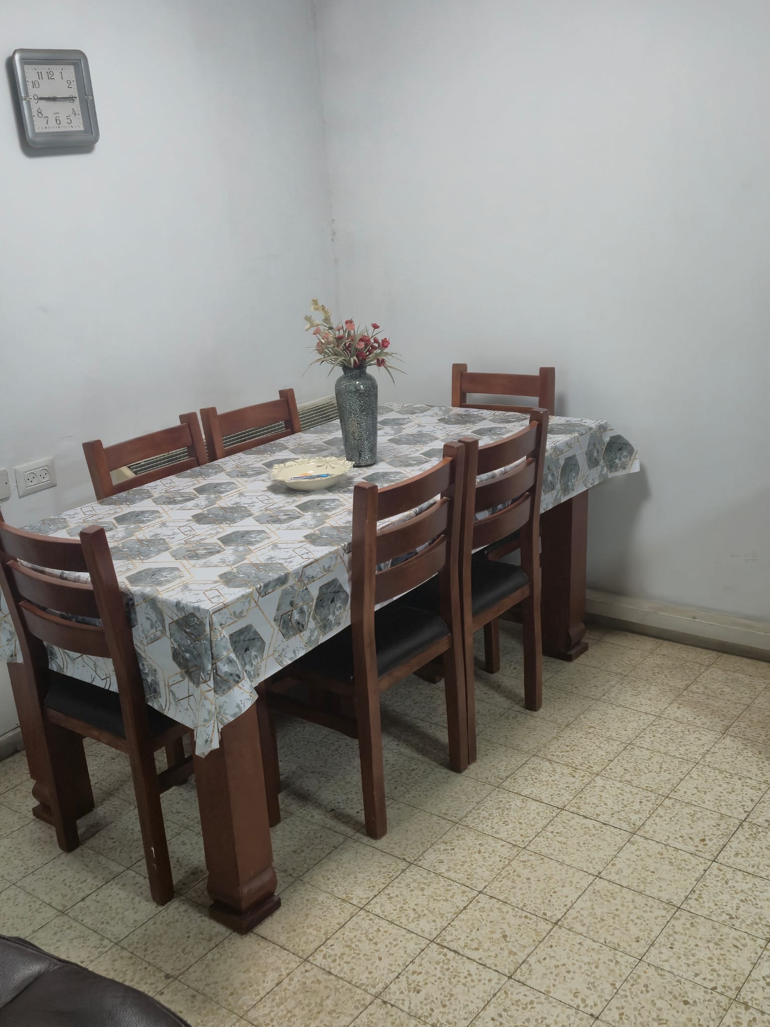 תמונה 2, דירה 4 חדרים למכירה בלוד, הדרים, נווה נוף - אקדמאים