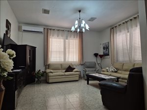 בית פרטי למכירה 5 חדרים בשפיר הנוטע 