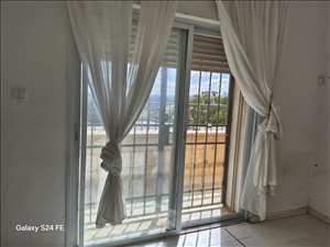 דו משפחתי למכירה 8 חדרים במבשרת ציון מצפה הבירה שיכונים א' 