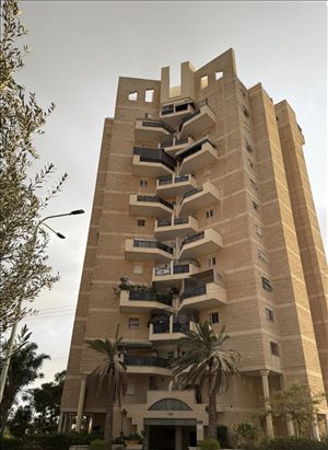 דירה למכירה 4 חדרים בבאר שבע סרן דב 