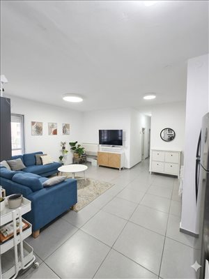 דירה למכירה 4 חדרים בקרית ביאליק דרך עכו חיפה סביניה 