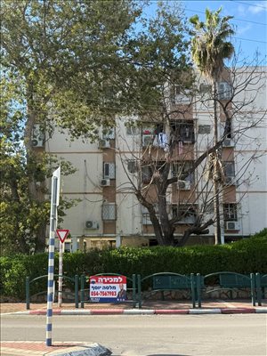 דירה למכירה 4 חדרים ברחובות יעקב טוכמן 