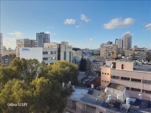 דירה למכירה 3 חדרים ברחובות אחד העם 1 