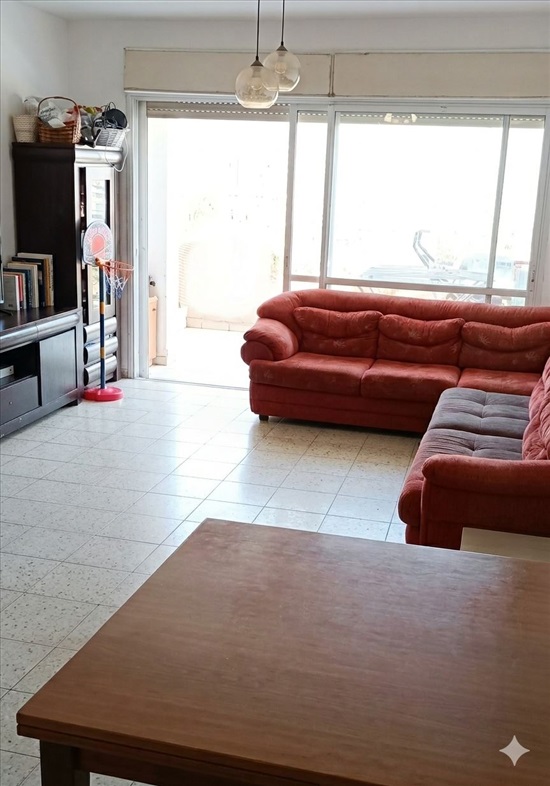 תמונה 4 ,דירה 5 חדרים למכירה בחדרה, יצחק רבין, מרכז העיר
