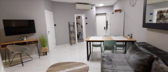 תמונה 2 ,דירה 1 חדרים למכירה בБат ям , Дерех бен-гурион , Набережная 