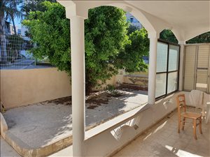 דירת גן למכירה 3.5 חדרים בבת ים גוש עציון 12א 