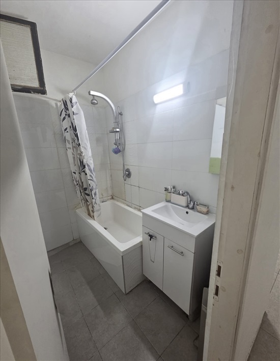 תמונה 4 ,דירה 2.5 חדרים למכירה באזור, קפלן , יצחק שדה 