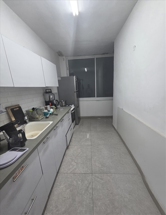 תמונה 3 ,דירה 2.5 חדרים למכירה באזור, קפלן , יצחק שדה 