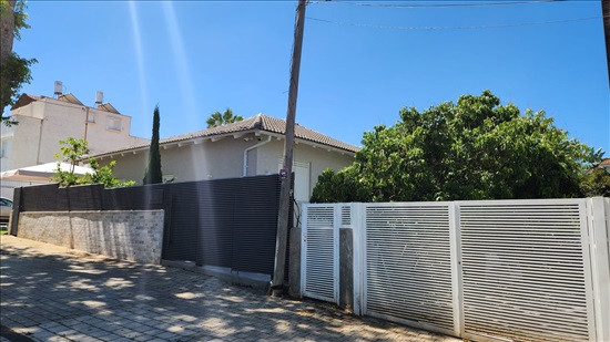תמונה 10 ,בית פרטי 4 חדרים למכירה בהרצליה, ברל כצנלסון, נוה עמל