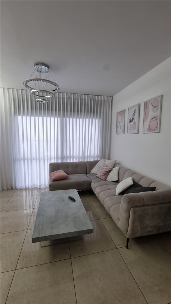 תמונה 2 ,דירה 4 חדרים למכירה בקרית מלאכי, אהובה עוזרי, המחנה