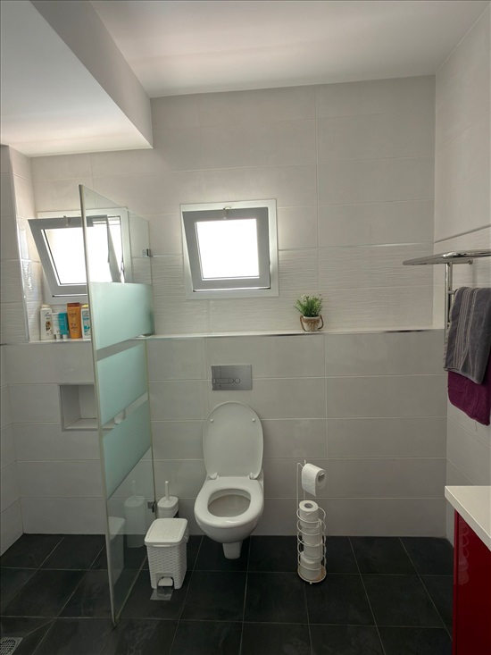 תמונה 5 ,קוטג 7 חדרים למכירה במזכרת בתיה, אלה, שכונת רבין
