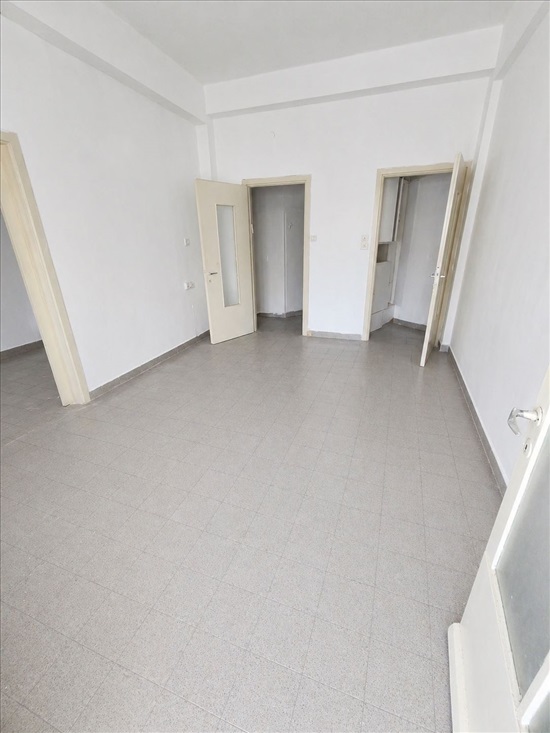 תמונה 3 ,דירה 2 חדרים למכירה בחיפה, רחוב ארלוזורוב, אדר
