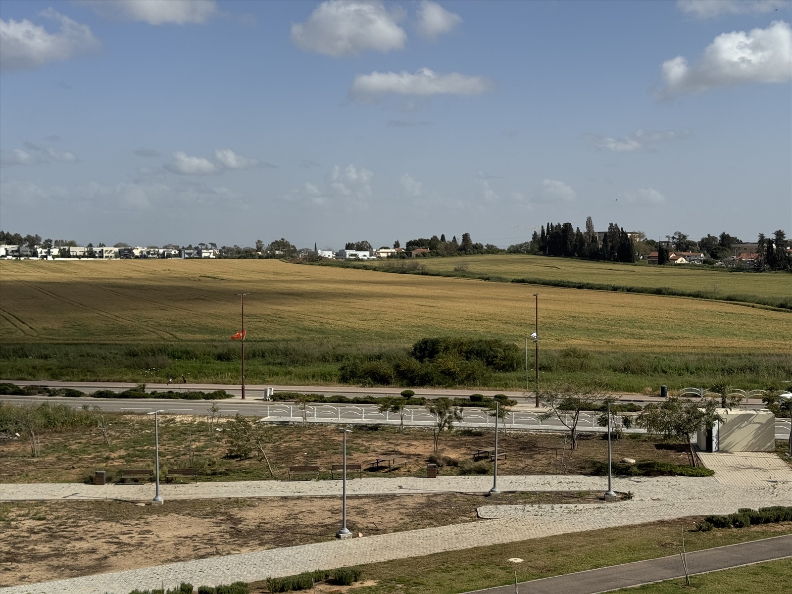 תמונה 2, דירה 4 חדרים למכירה בגן יבנה, שיר השירים, שיר השירים