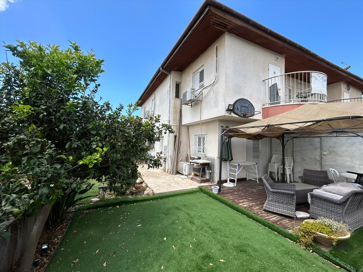 תמונה 1, דו משפחתי 6.5 חדרים למכירה בעזר, האלון, עזר