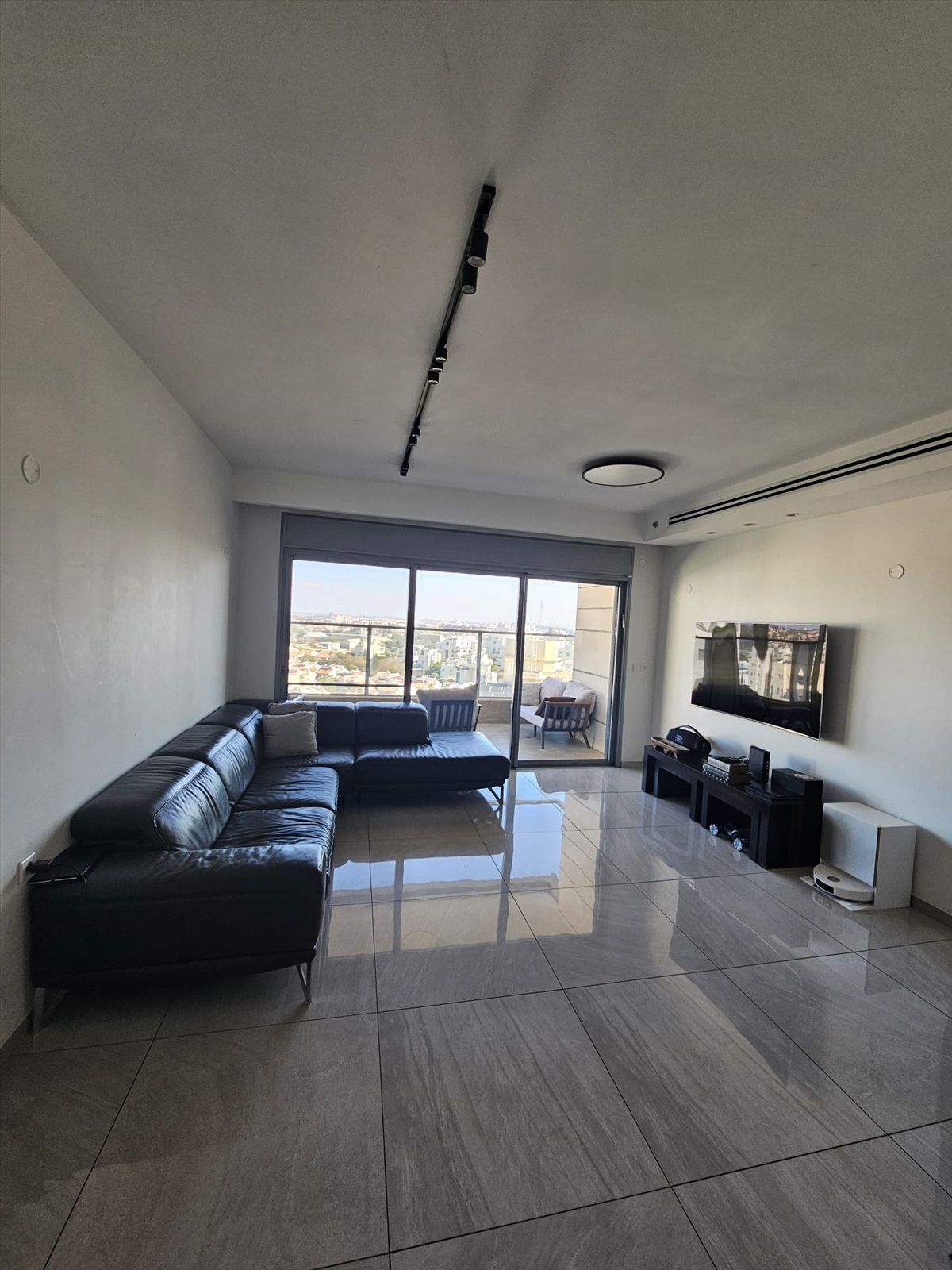 תמונה 1, מיני פנטהאוז 5 חדרים למכירה ביבנה, המפרש, נאות רבין