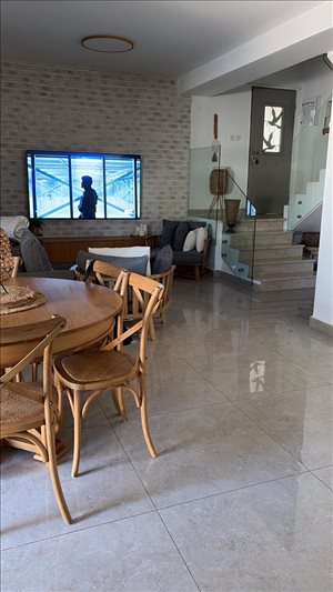 דירת גן למכירה 5 חדרים באשדוד מקווה ישראל 