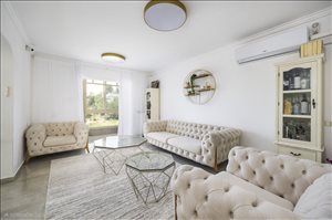קוטג למכירה 4.5 חדרים בגבעת זאב משעול יקינטון 