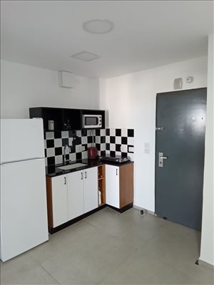 דירה למכירה 3 חדרים בחיפה עין דור 11 העיר התחתית 