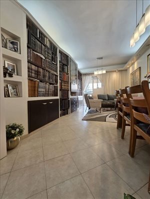 דירה למכירה 4.5 חדרים בירושלים בית שערים 