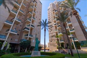 דירה למכירה 4 חדרים בבאר שבע שדרות יוהנה ז'בוטינסקי 