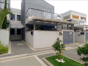 דירת גן למכירה 4 חדרים בעפולה יצחק שמיר  