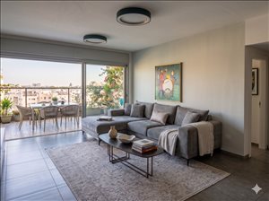 דירה למכירה 6 חדרים בפתח תקווה משה נקאש 