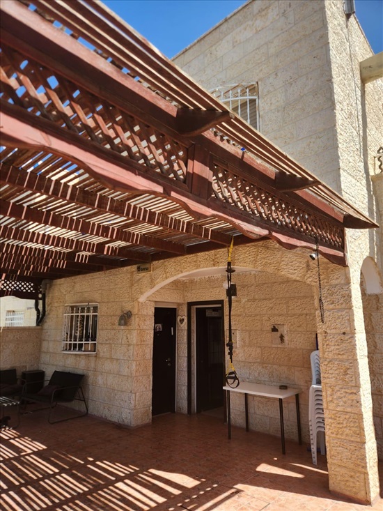 תמונה 2 ,דו משפחתי 6 חדרים למכירה במעלה אדומים, הרותם, צמח השדה