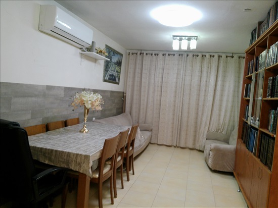 תמונה 5 ,דירת גג 4 חדרים למכירה ברכסים, סביון 39, בני ביתך