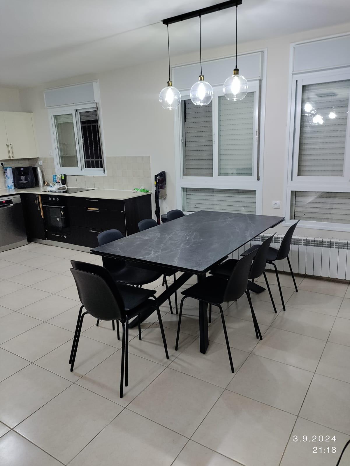 תמונה 2, דירה 4 חדרים למכירה בגבעת זאב, סביון, משכנות גבעת זאב