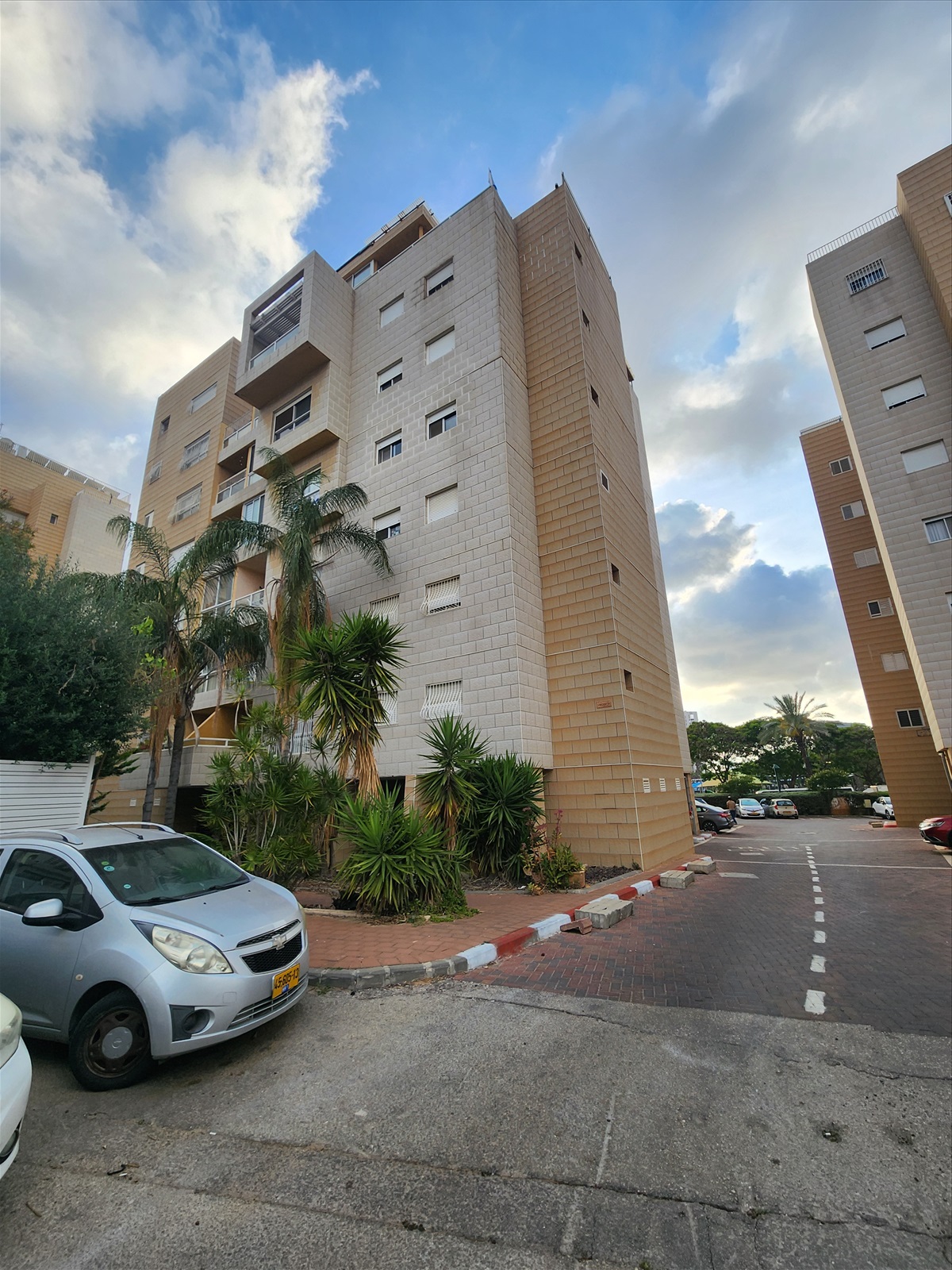 תמונה 3, דירה 3 חדרים למכירה בנתניה, דרך דגניה 37, קרית השרון