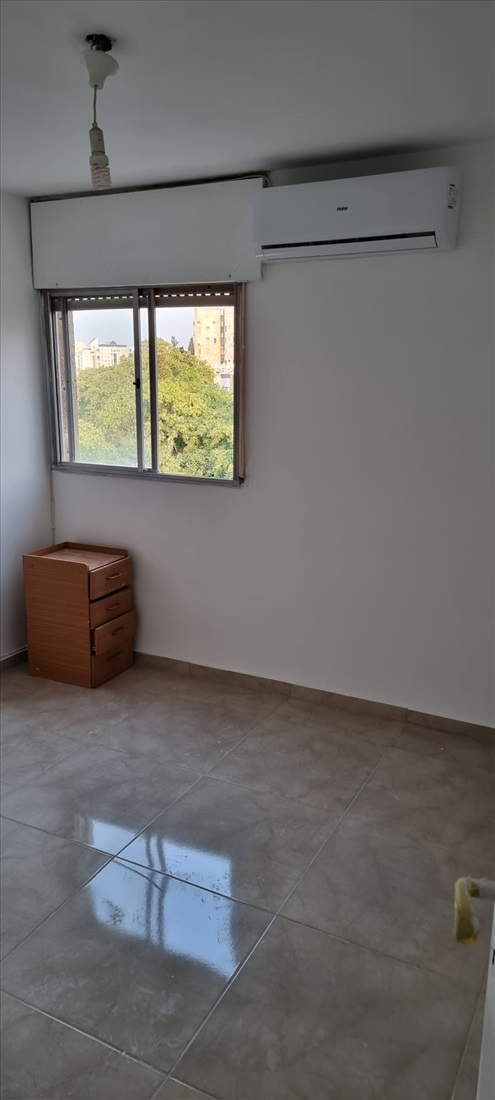 תמונה 1 ,דירה 3 חדרים למכירה ברמת גן, הירדן, הבילויים