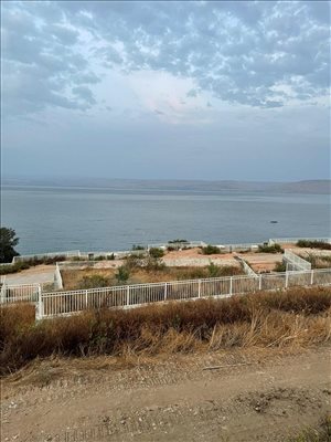 מגרש למגורים למכירה 1 חדרים בטבריה אריאל שרון מול ארבל 