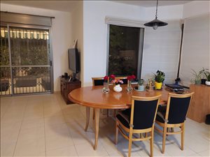 דו משפחתי למכירה 5.5 חדרים בכפר יונה נחל דלתון 56 